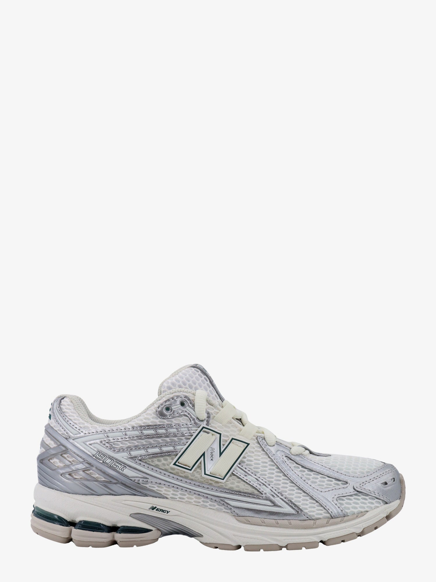 new-balance-mesh-and-leather-sneakers