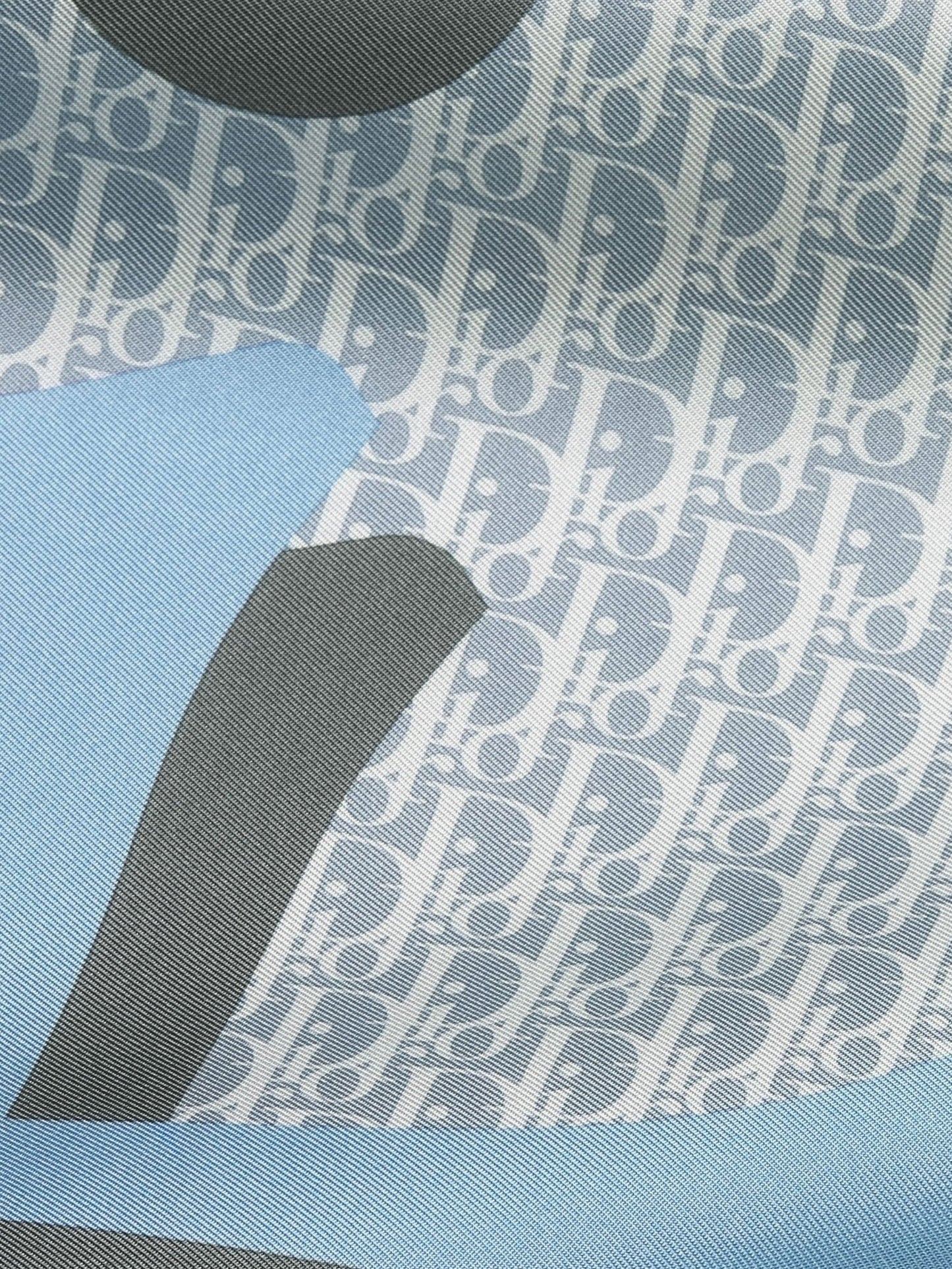 Dior Infini 70 squared foulard