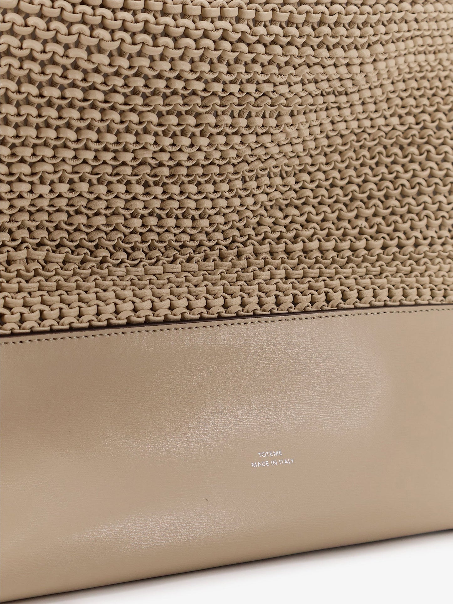 Leather shoulder bag with woven pattern