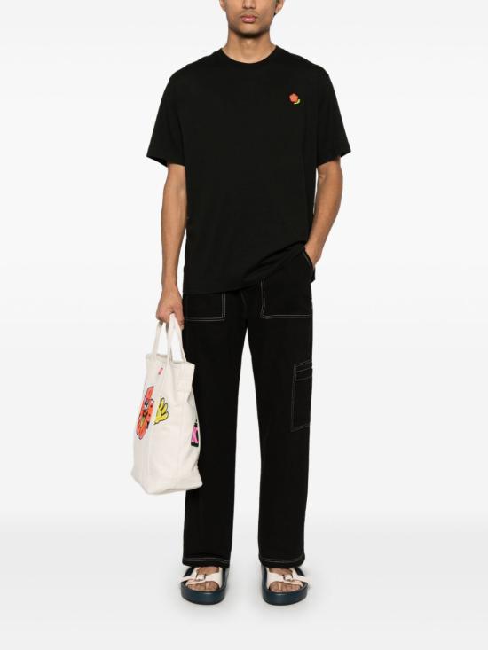Short -sleeved t -shirt