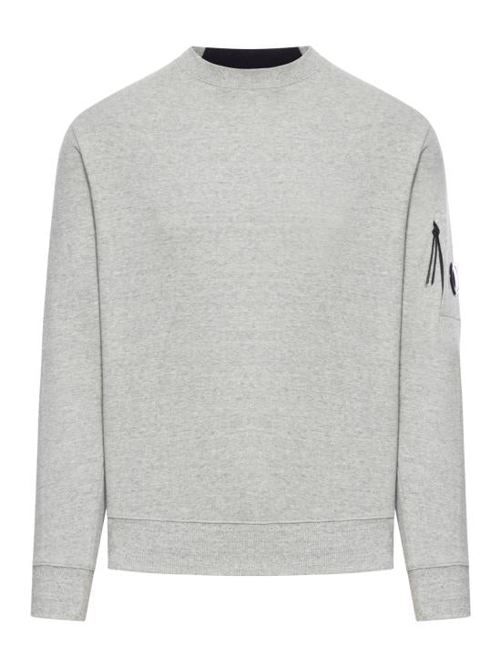 Long -sleeved t -shirt