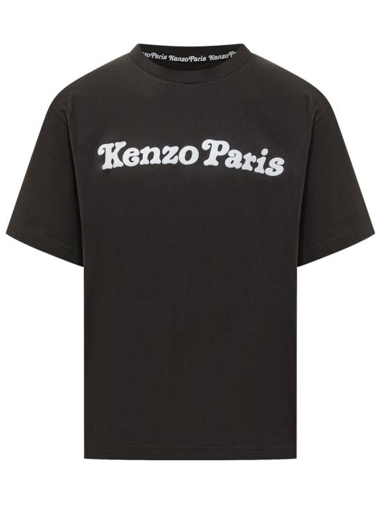 Short -sleeved t -shirt