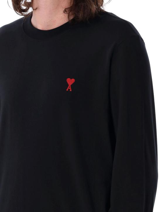 Long-sleeved t-shirt