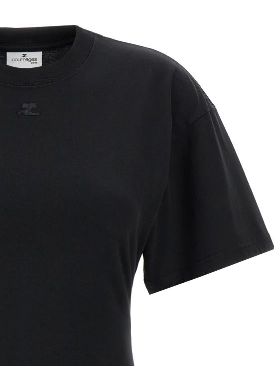 Short -sleeved t -shirt