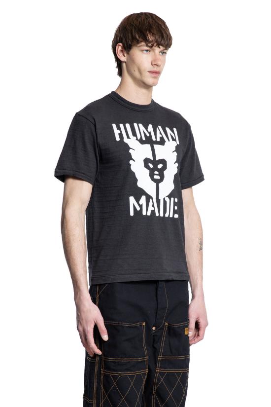 Short -sleeved t -shirt