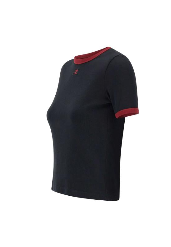 Short -sleeved t -shirt
