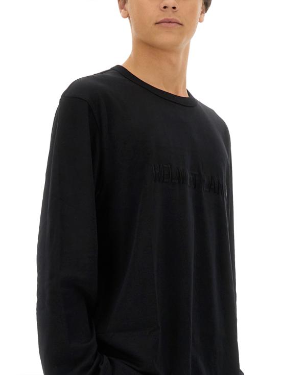 Long -sleeved t -shirt