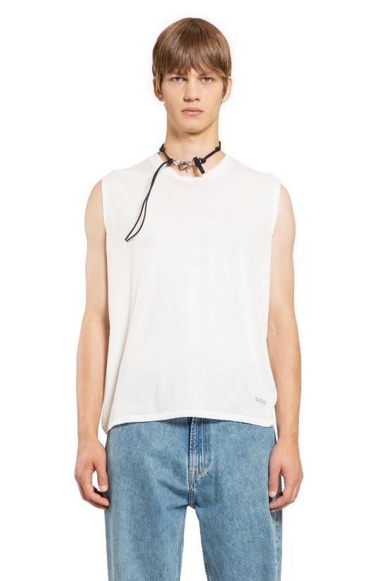 Long -sleeved t -shirt
