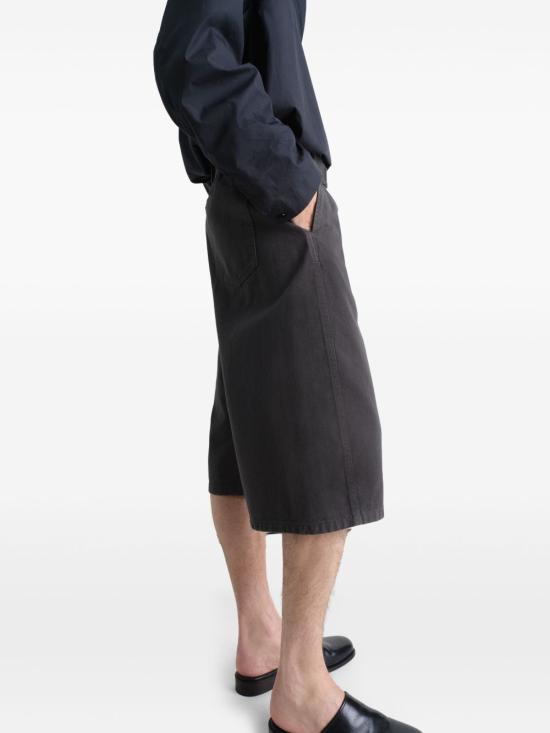 Short pants