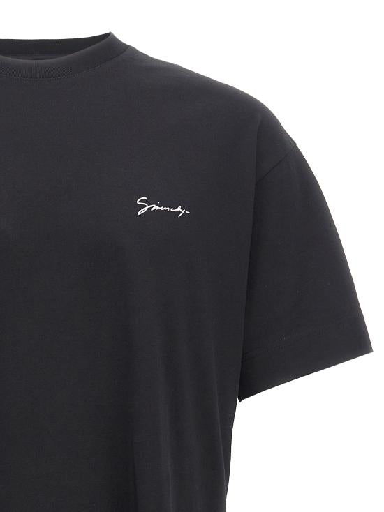 Short -sleeved t -shirt
