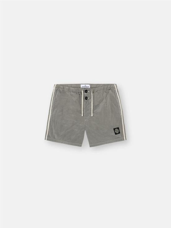 Short pants