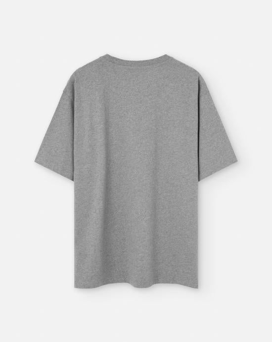 Short -sleeved t -shirt