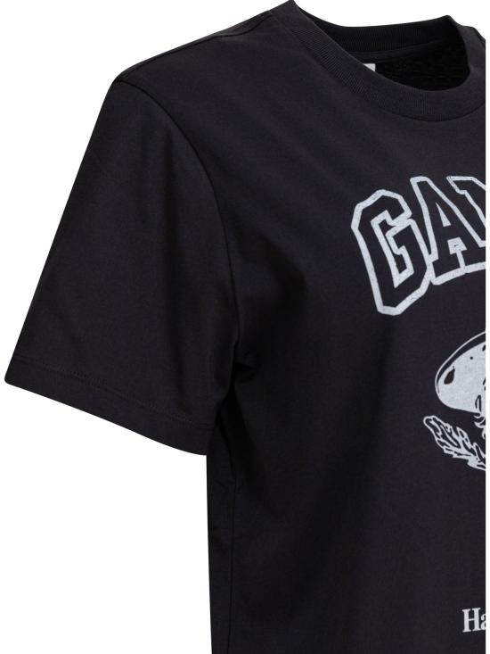 Short -sleeved t -shirt