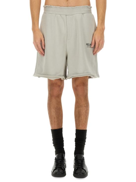 Short pants