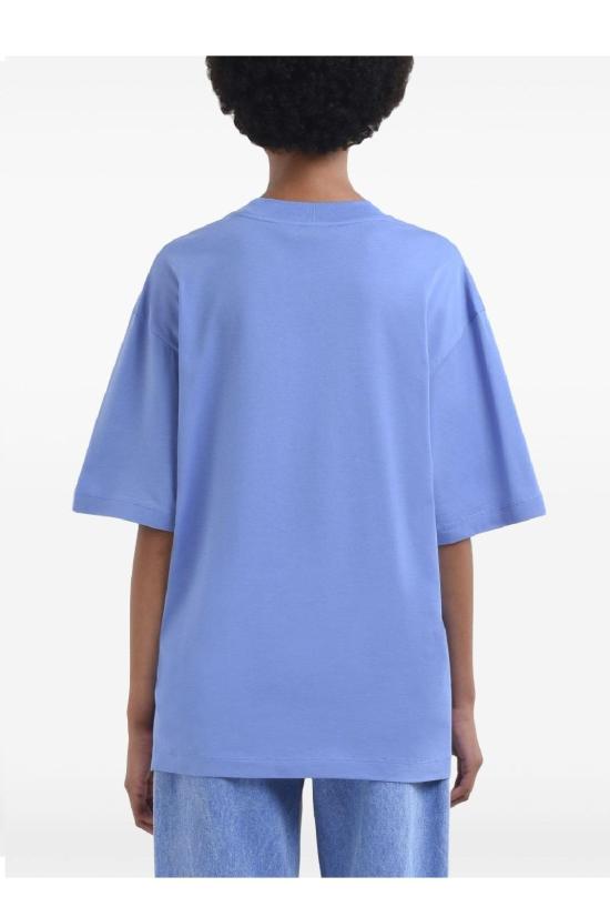 Short -sleeved t -shirt