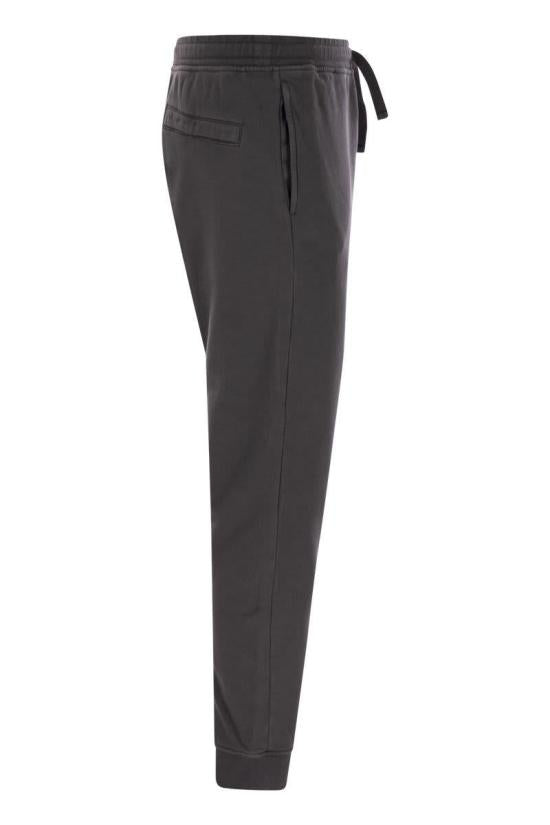 Straight pants
