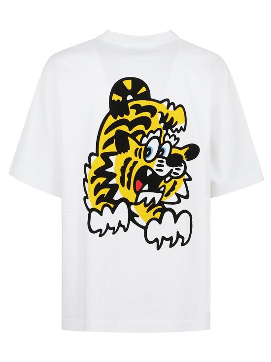 Short -sleeved t -shirt