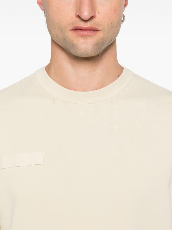 Long -sleeved t -shirt