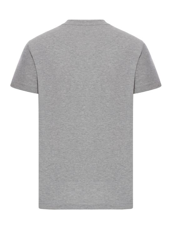 Short -sleeved t -shirt