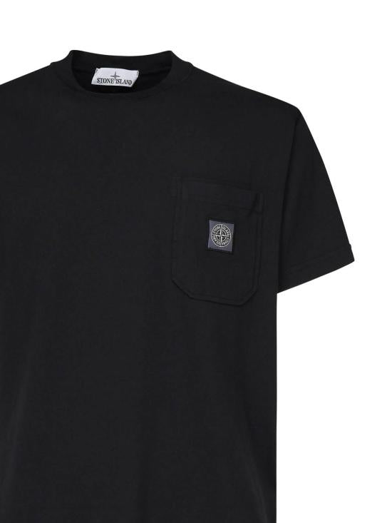 Short -sleeved t -shirt