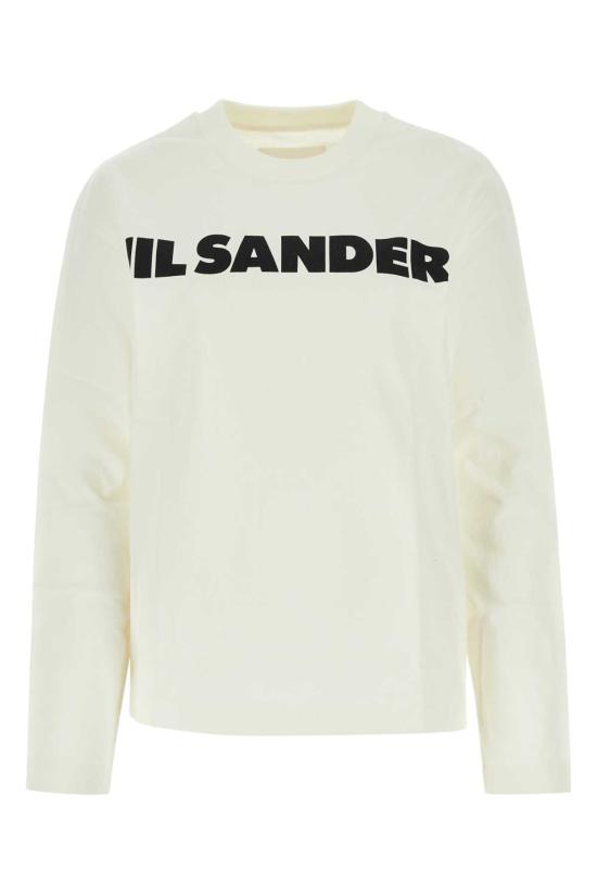 Long -sleeved t -shirt