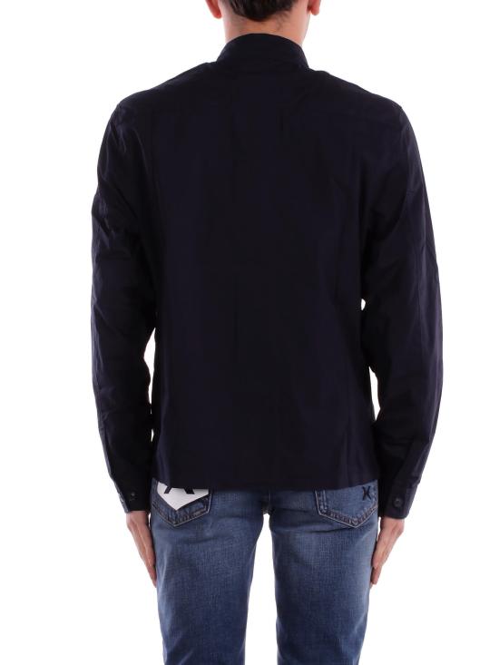 Long -sleeved shirt
