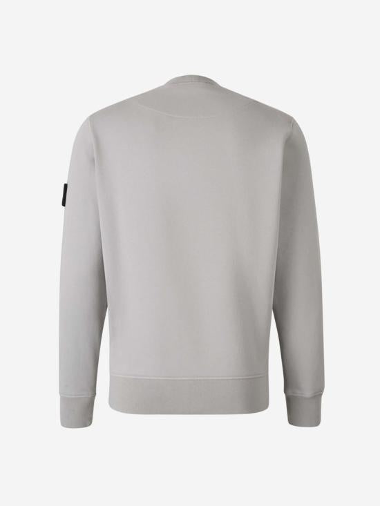 Long -sleeved t -shirt