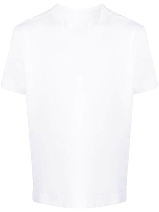 Short -sleeved t -shirt