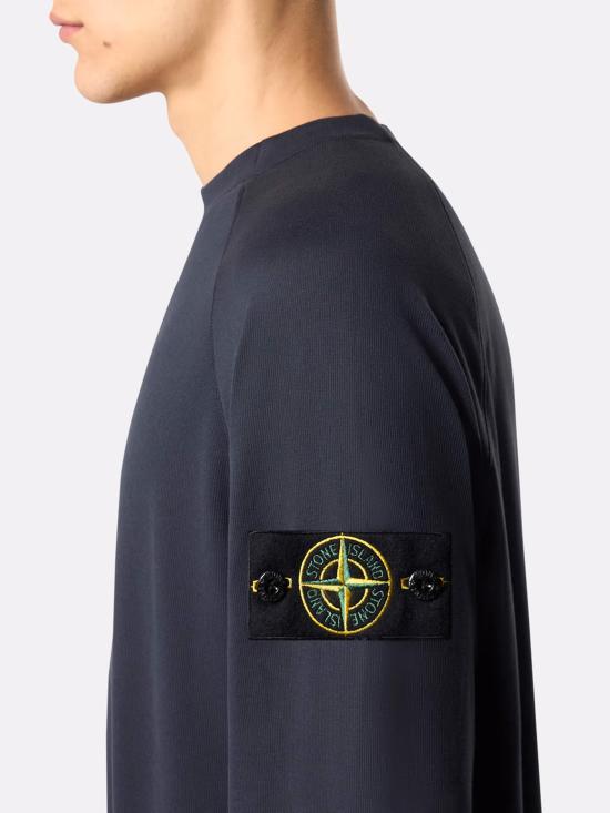 Long -sleeved t -shirt