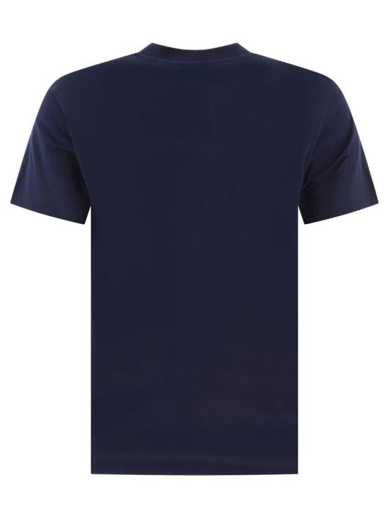 Short -sleeved t -shirt