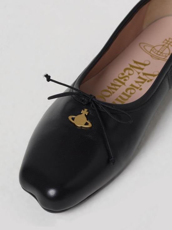 Flat shoes