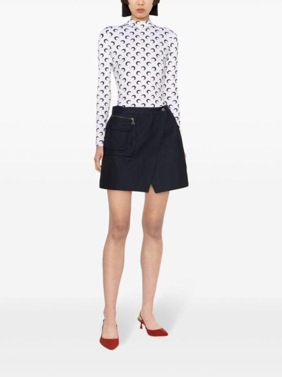 Long -sleeved t -shirt