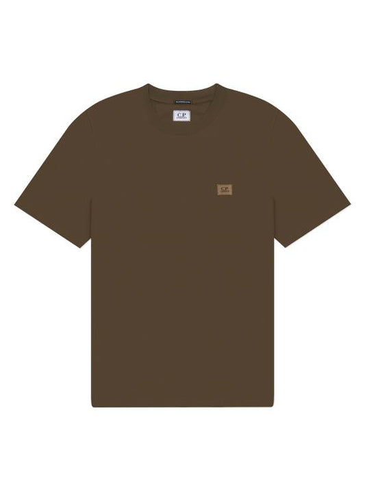 Short -sleeved t -shirt