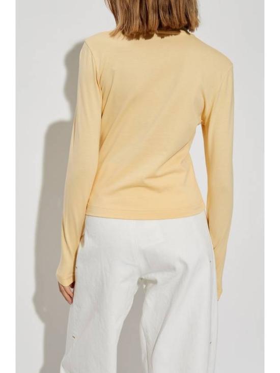 Long -sleeved t -shirt