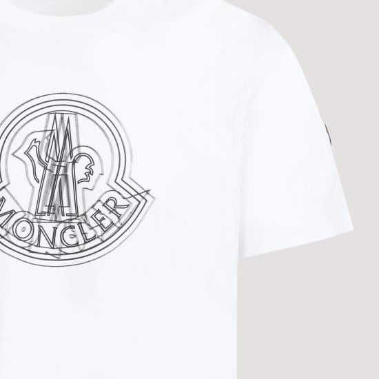 Short -sleeved t -shirt