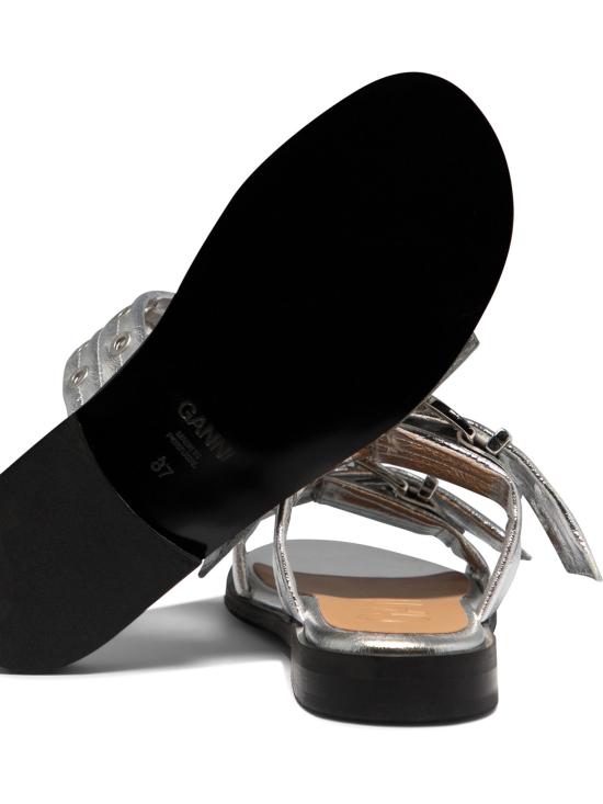 Sandal