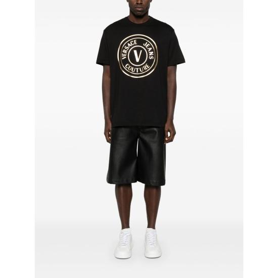 Short -sleeved t -shirt