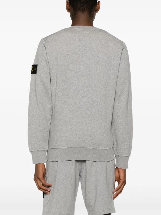 Long -sleeved t -shirt