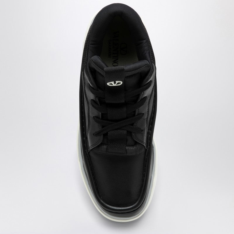 Mid-Top Runboot Black Sneakers