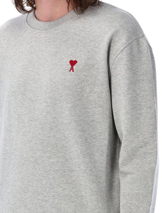 Long-sleeved t-shirt
