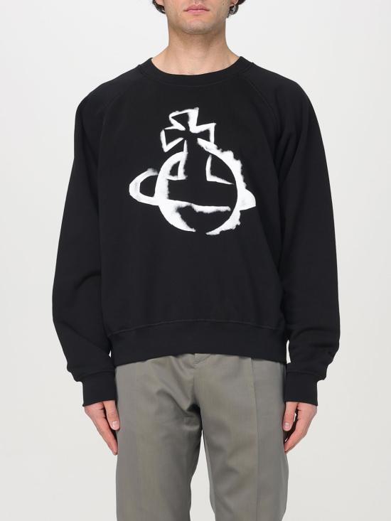 Long-sleeved t-shirt