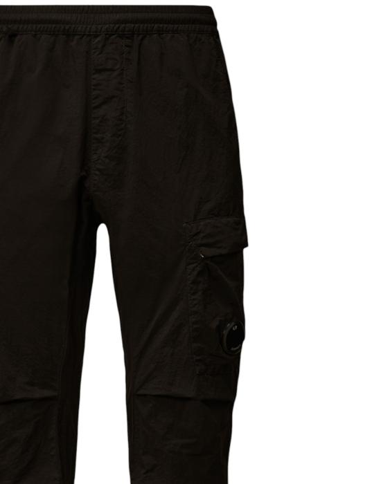 Straight pants
