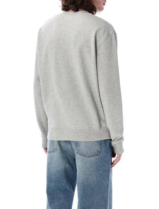 Long-sleeved t-shirt
