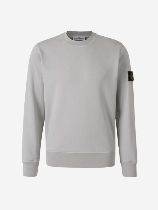 Long -sleeved t -shirt