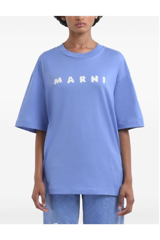 Short -sleeved t -shirt