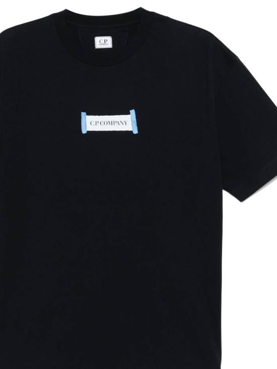Short -sleeved t -shirt