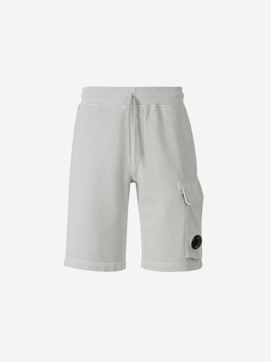 Short pants