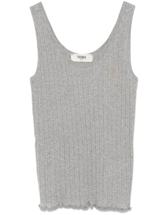 Sleeveless t -shirt