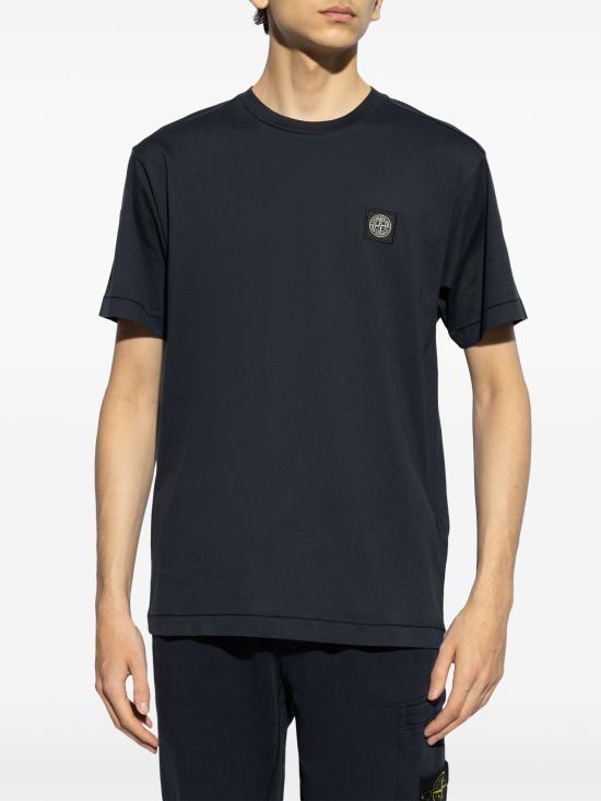 Short -sleeved t -shirt