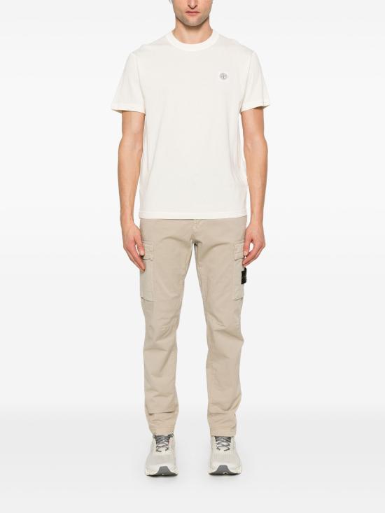 Short -sleeved t -shirt